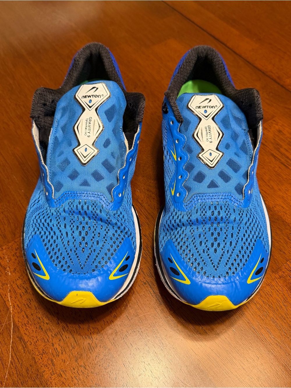 Newton Gravity 9 Men's Running Shoes Navy Blue / Citron US Men Sz 10 Lightweight